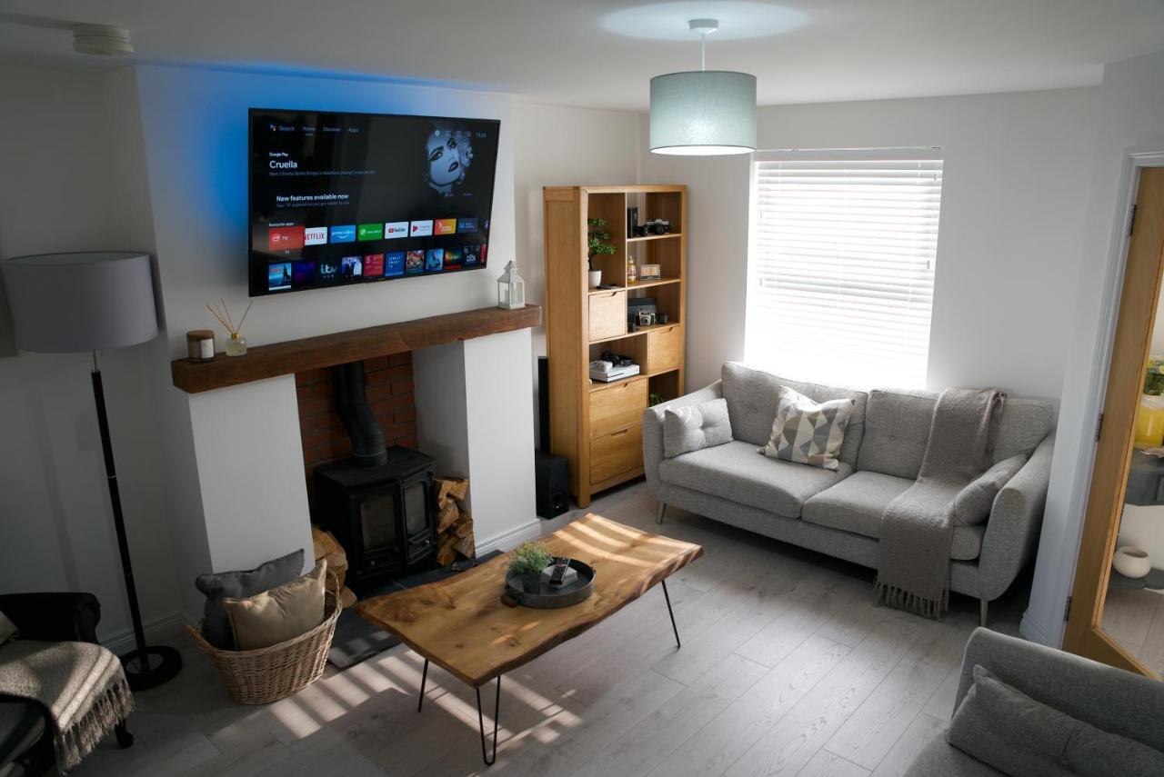 Modern 3 Bedroom Coastal Home Newry Ngoại thất bức ảnh