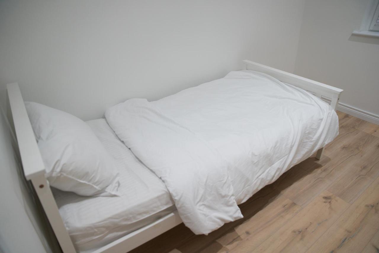 Modern 3 Bedroom Coastal Home Newry Ngoại thất bức ảnh